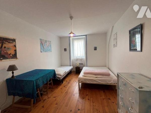 A VENDRE - PORNICHET -  BORD DE MER - EMPLACEMENT DE CHOIX - APPARTEMENT TYPE 3 
Dans résidenc...