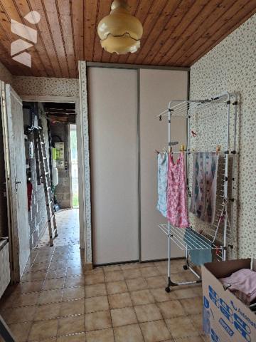 A LUCON, pavillon de plain-pied de 130 m²,  4 chbres, 1 bureau et terrain clos et arboré de 866 m².