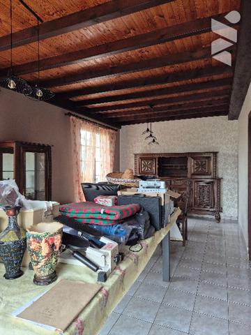 A LUCON, pavillon de plain-pied de 130 m²,  4 chbres, 1 bureau et terrain clos et arboré de 866 m².