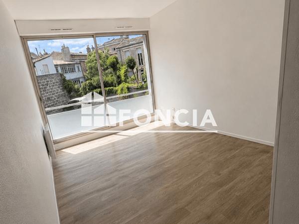 Location Studio 18.93 m² - 49-55 RUE DONISSAN Bordeaux 33000