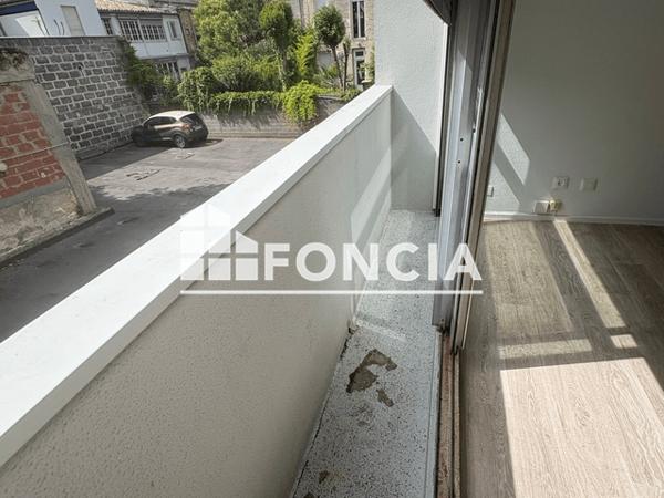 Location Studio 18.93 m² - 49-55 RUE DONISSAN Bordeaux 33000