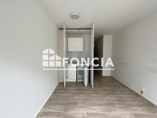 Location Studio 18.93 m² - 49-55 RUE DONISSAN Bordeaux 33000