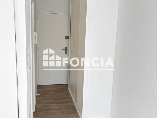 Location Studio 18.93 m² - 49-55 RUE DONISSAN Bordeaux 33000