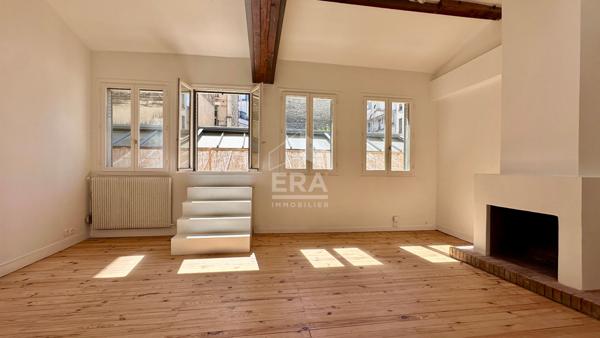 A VENDRE LOFT 5P ENSOLEILLE DUPLEX COMME UNE MAISON 125M2 / 139M2 SOL TERRASSE SUD 34M2 PARIS 10E LOUIS BLANC CANAL ST MARTIN