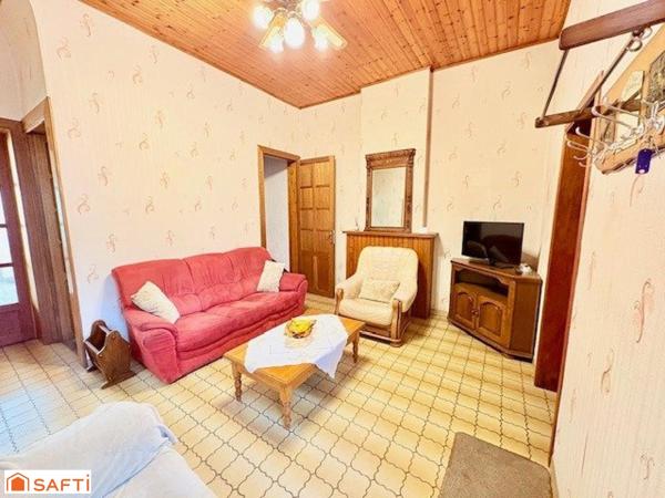 Maison individuelle à Quiévrechain avec garage +passage sur coté+ dépendances /4 chambres !!