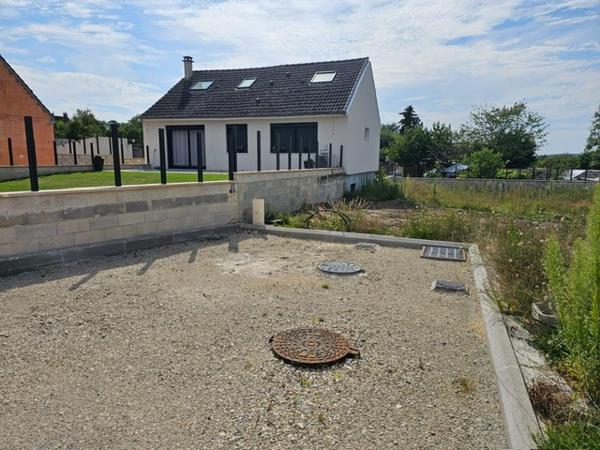 Saint-Germain-lès-Arpajon (91180) TERRAIN A BÂTIR EN LOT ARRIERE - 323 M2 - VIABILISÉ - A 2 MIN DE LA GARE DE LA NORVILLE