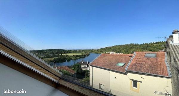 Immeuble de rapport proche frontière