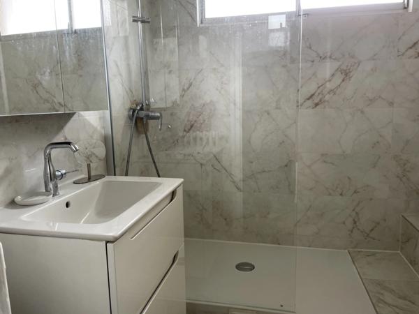 Maison d’architecte dans un domaine privé aux portes de Saint-Germain-en-Laye