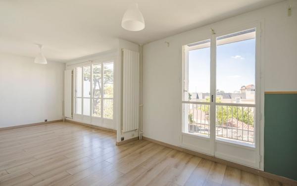 Appartement à vendre    3 pièces • 56 m2 Gagny