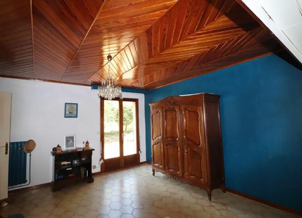 Maison à vendre    5 pièces • 175 m2 Saint-Maximin-la-Sainte-Baume