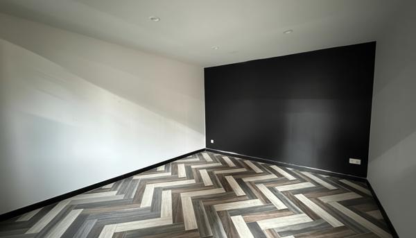 Local d’activité / entrepôt loué avec surface disponible – 450 m² – Roubaix – Opportunité investisseur ou utilisateur