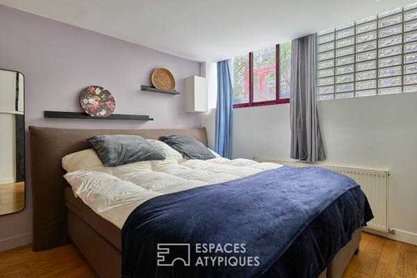 Ancien atelier transformé en loft de 150 m² au calme sur cour végétalisée