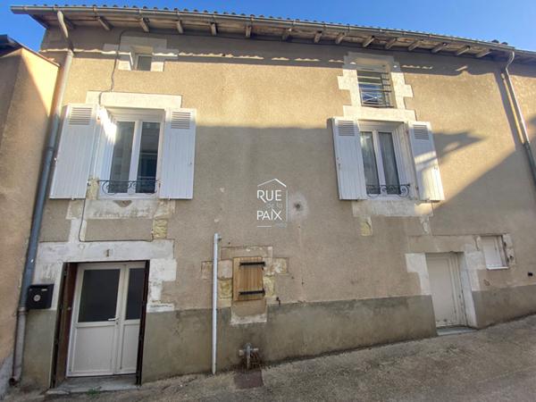 86360 CHASSENEUIL DU POITOU Maison Chasseneuil Du Poitou 4 pièce 89 m²