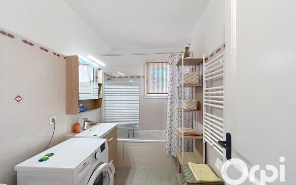 Appartement à louer    2 pièces • 37 m2 Porto-Vecchio