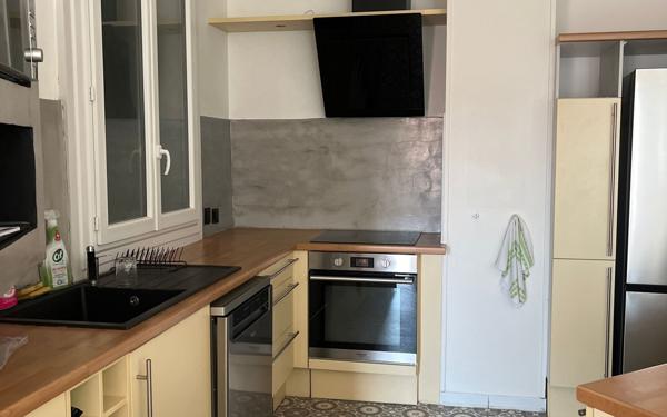 Appartement à louer    3 pièces • 74 m2 Pau