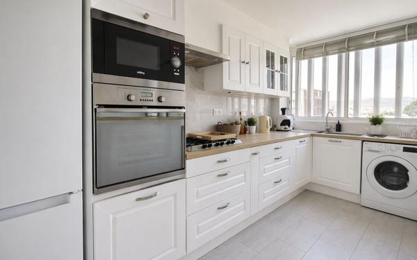 Appartement à vendre    3 pièces • 61,08 m2 Marseille 13