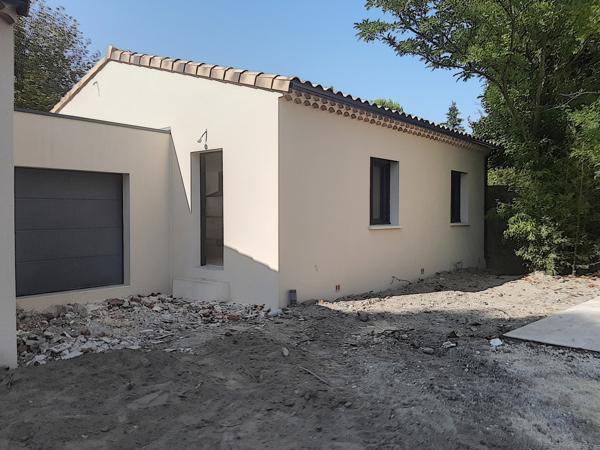 Camaret-sur-Aigues (84850) Maison 4 pièce(s) 85 m2 avec garage