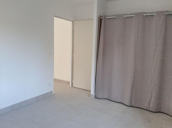 Camaret-sur-Aigues (84850) Maison 4 pièce(s) 85 m2 avec garage