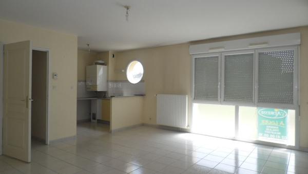Appartement TRELAZE 3 pièce(s) 65 m2