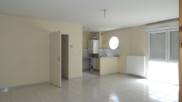 Appartement TRELAZE 3 pièce(s) 65 m2
