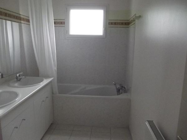 Appartement TRELAZE 3 pièce(s) 65 m2