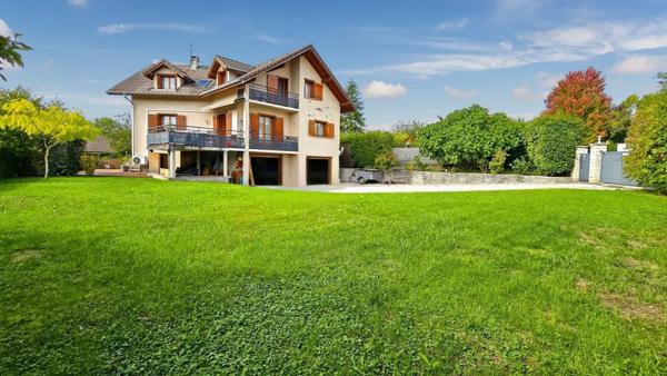Jolie maison familiale spacieuse et pleine de charme !