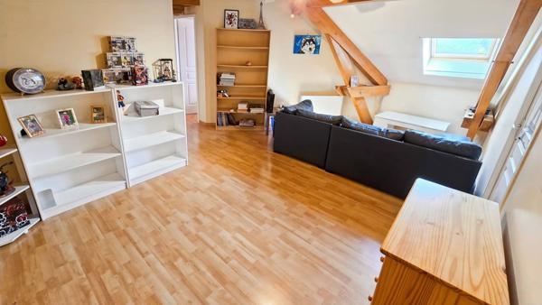 Jolie maison familiale spacieuse et pleine de charme !