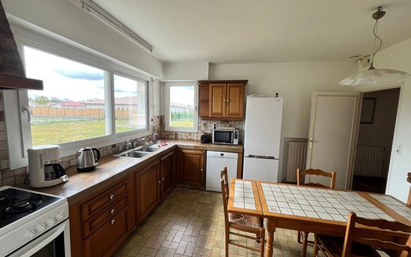 Maison à vendre    6 pièces •  Parentis-en-Born