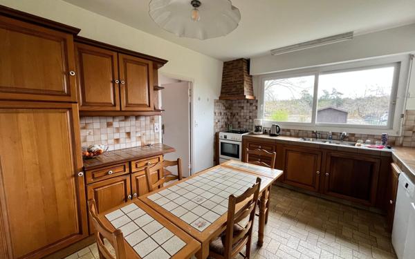 Maison à vendre    6 pièces •  Parentis-en-Born