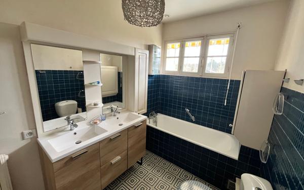 Maison à vendre    6 pièces •  Parentis-en-Born