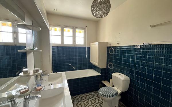 Maison à vendre    6 pièces •  Parentis-en-Born