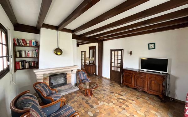 Maison à vendre    6 pièces •  Parentis-en-Born