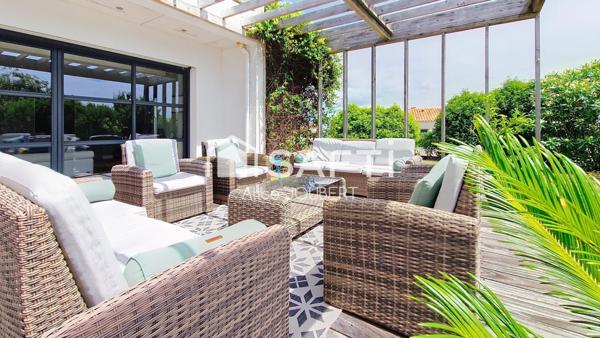 Maison d'architecte, proche centre-ville.