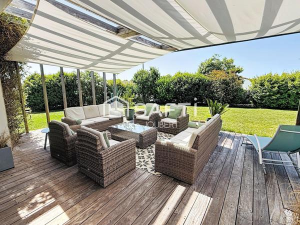 Maison d'architecte, proche centre-ville.