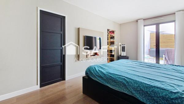 Maison d'architecte, proche centre-ville.