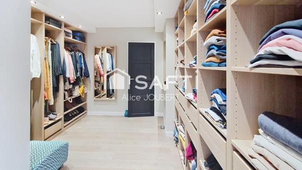 Maison d'architecte, proche centre-ville.