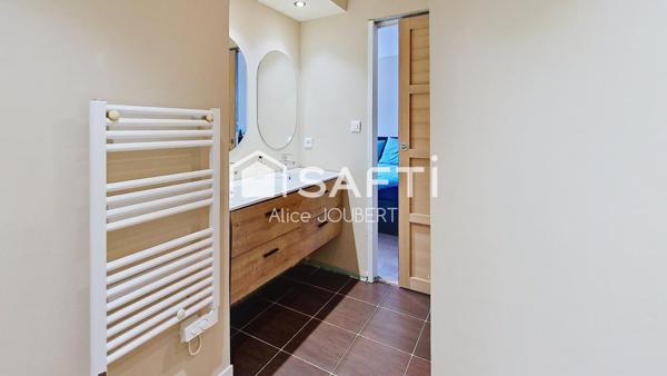 Maison d'architecte, proche centre-ville.