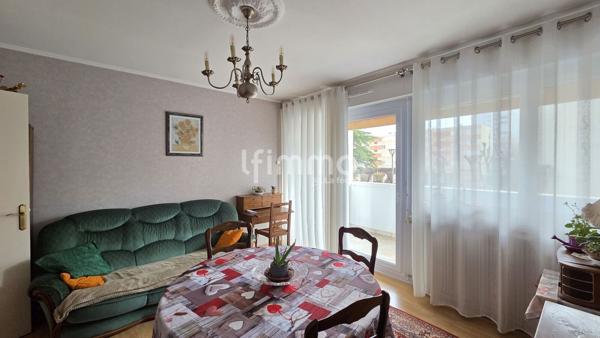 T3 traversant, balcon, parking et cave