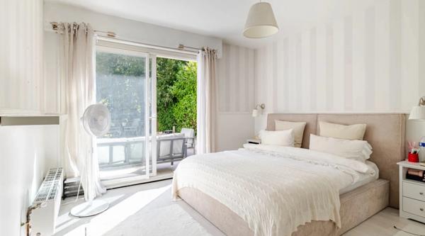 Maison à vendre 7 pièces d'environ 180 m2  au sol a MONTFERMEIL (93)