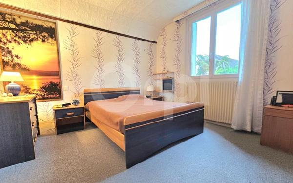 Maison à vendre    5 pièces •  Chennevières-sur-Marne