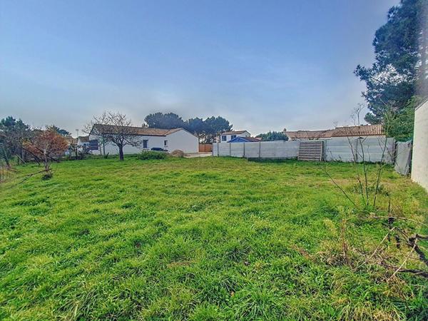 Découvrez votre futur chez-vous à Saint Hilaire de Riez, Terrain à Bâtir de 563m2