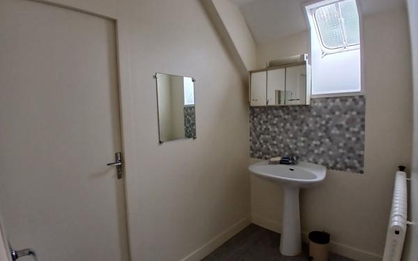 Maison à vendre    5 pièces • 106 m2 La Chapelle-Saint-Ursin