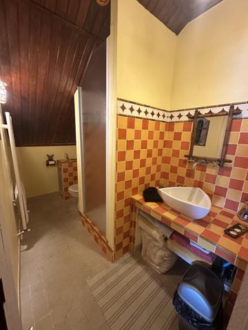 A LOUER Marmande à quelques pas de toutes les commodités, villa 167m² meublée avec jardin et garage.