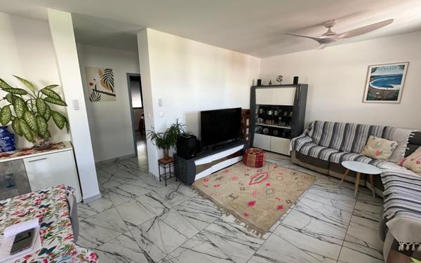 Appartement à louer    2 pièces •  L'Étang-Salé