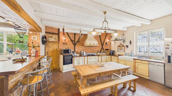 Maison familiale avec piscine à proximité du centre-ville de Montauban Montauban