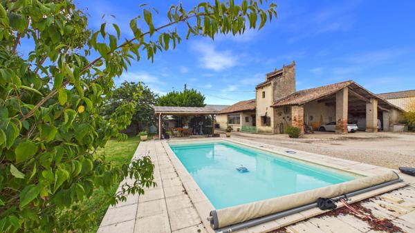 Maison familiale avec piscine à proximité du centre-ville de Montauban Montauban