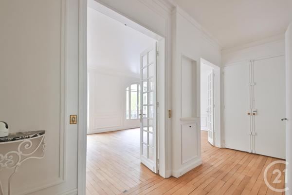 Appartement F4 à vendre  4 pièces - 112,97 m2 PARIS - 75016