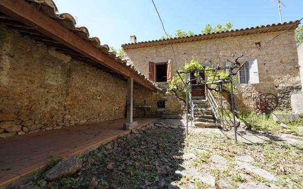 Maison à vendre    7 pièces •  Durban-Corbières