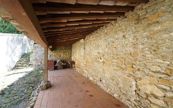 Maison à vendre    7 pièces •  Durban-Corbières