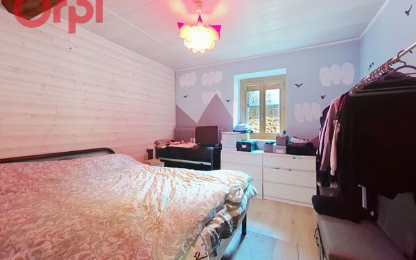 Maison à vendre    8 pièces •  Biozat